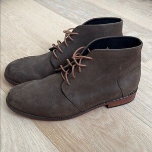 Men's Nisolo Brown Leather Chukka Boots